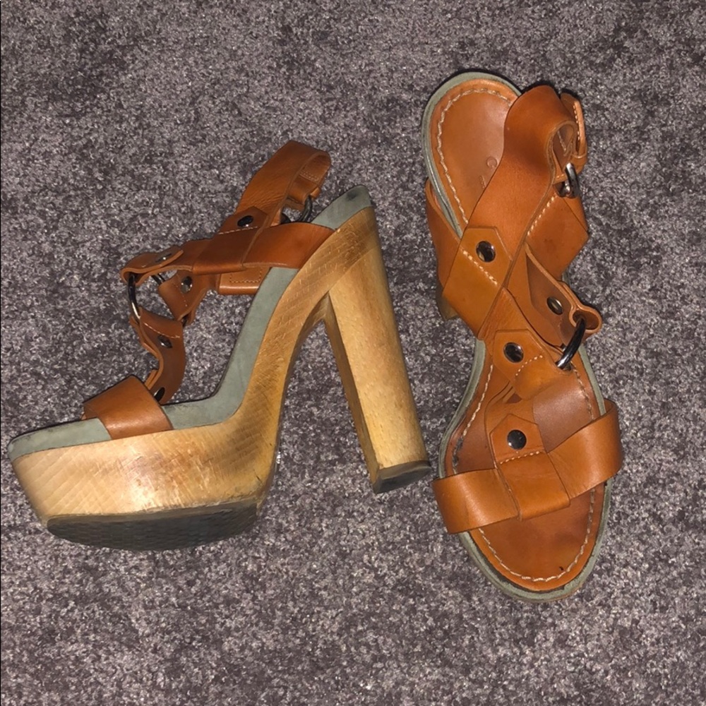 Gucci platform heels